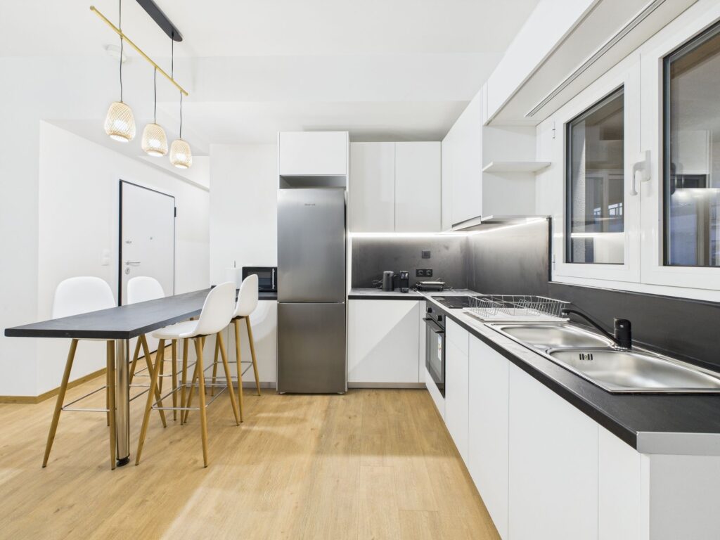 1 modern kitchen black white design bdc.jpg - bdc -Bibas Design & Consulting